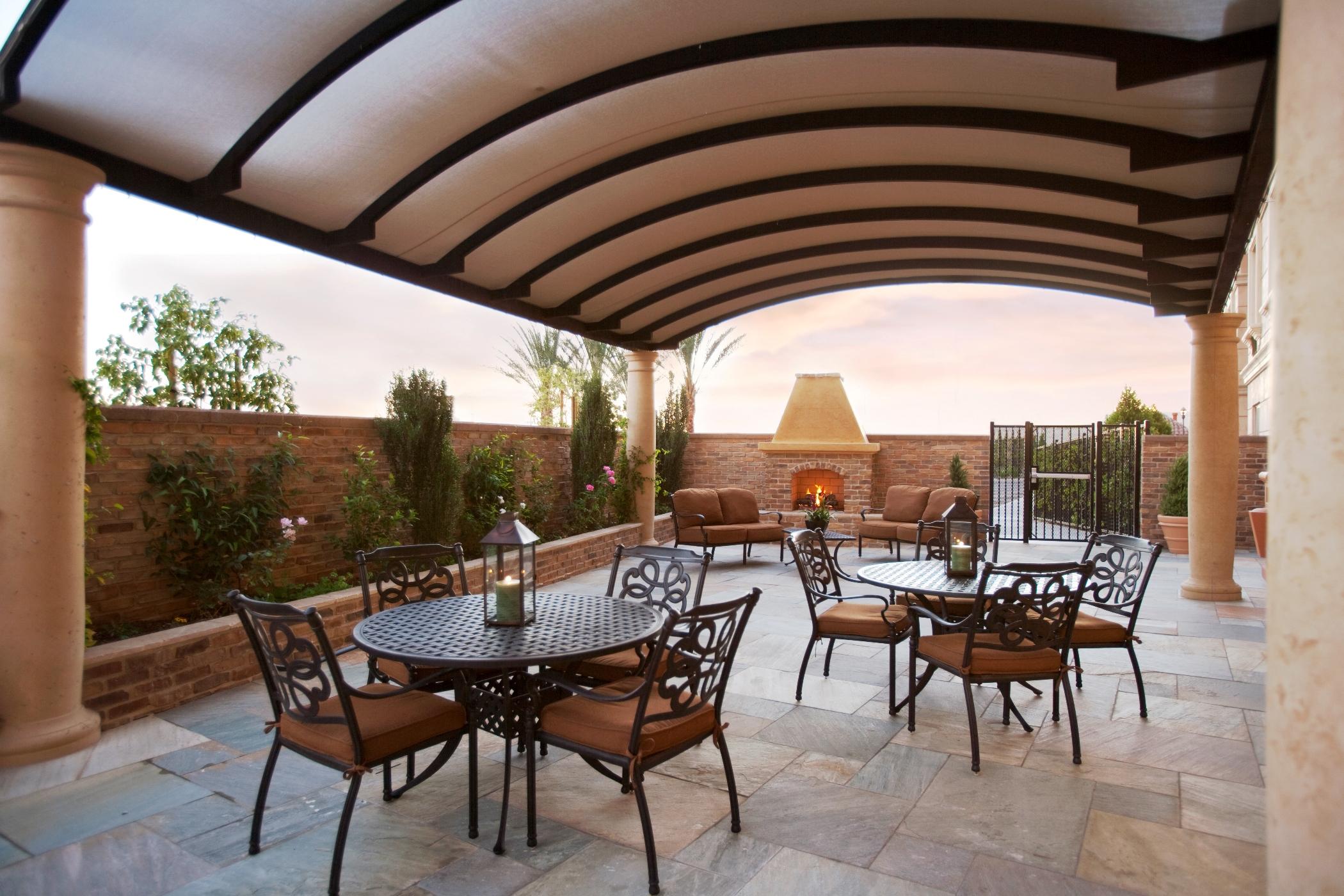 Ayres & Moreno Valley/riverside Hotel