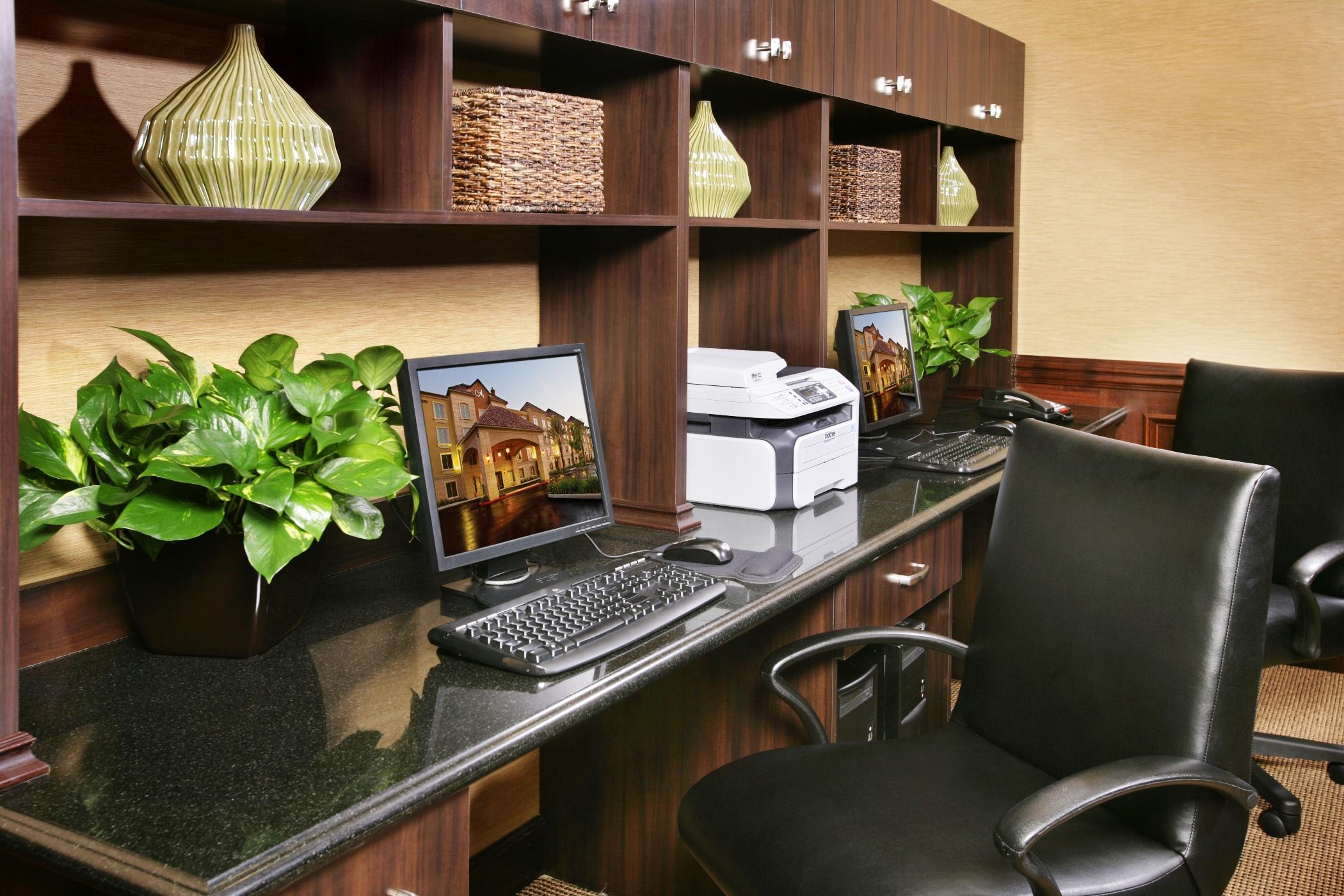 Hotel Ayres & Moreno Valley/riverside 3*